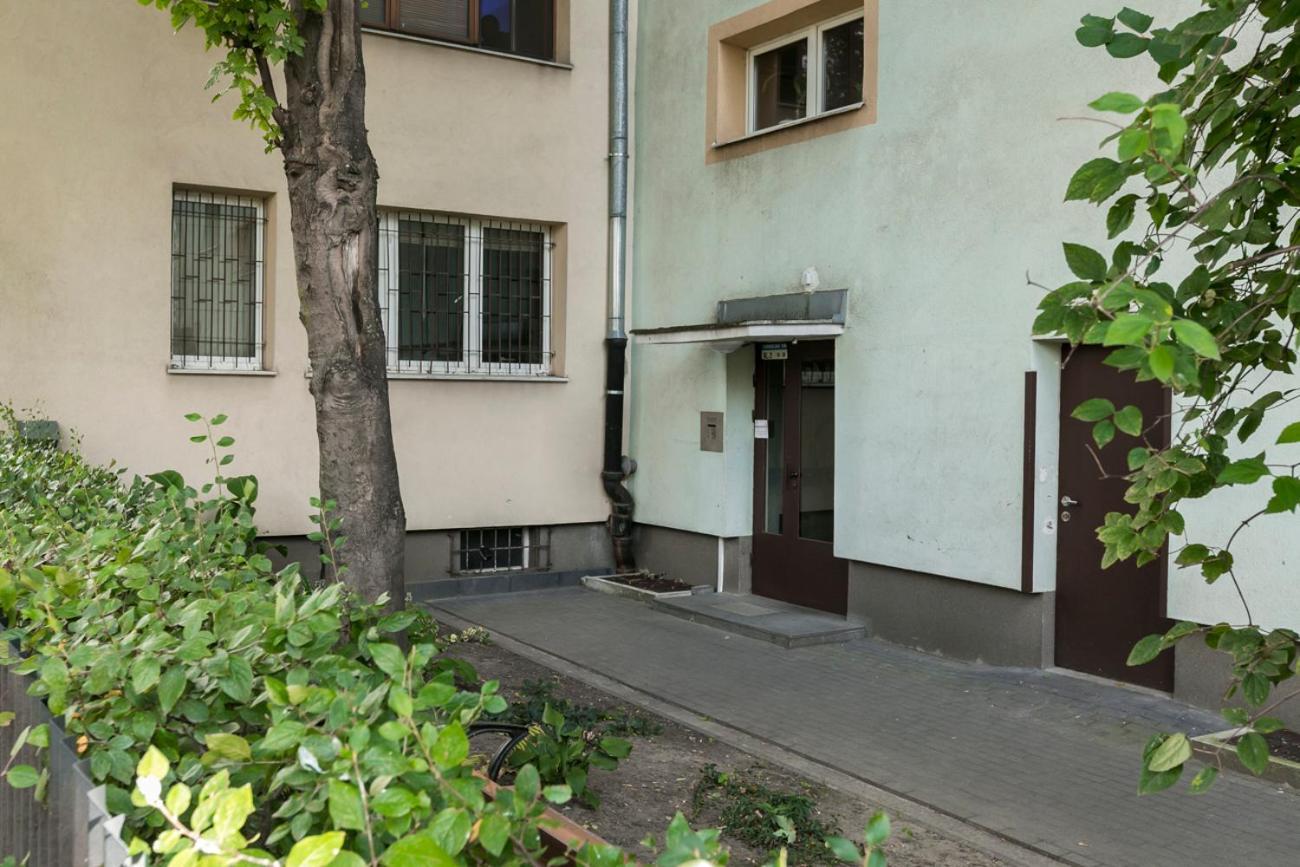 Апартаменты Chmielna 106 - Free Parking - Duzy Balkon Варшава Экстерьер фото