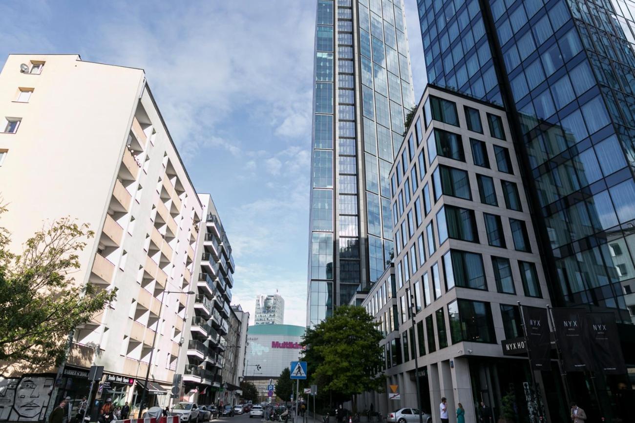 Апартаменты Chmielna 106 - Free Parking - Duzy Balkon Варшава Экстерьер фото
